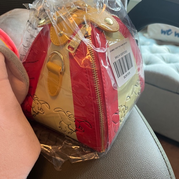 Dumbo circus tent loungefly and stuffed dumbo - Picture 3 of 5